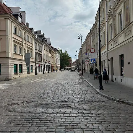 Stylish Center Flat On Historic Kozla Street Апартаменты Варшава