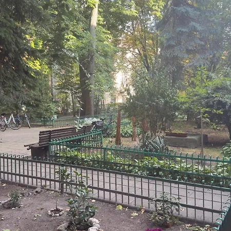 Stylish Center Flat On Historic Kozla Street