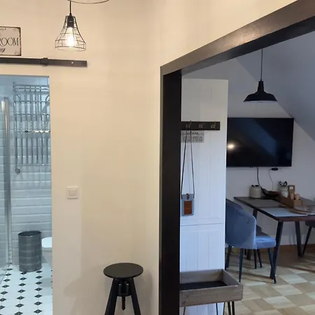 Stylish Center Flat On Historic Kozla Street